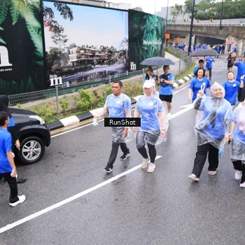 Runner Photo 7957854