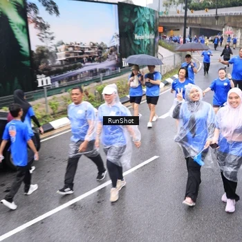 Runner Photo 7957860