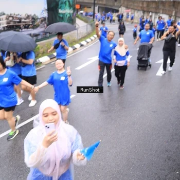 Runner Photo 7957883