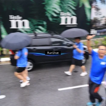 Runner Photo 7957916