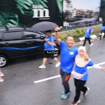 Runner Photo 7957919