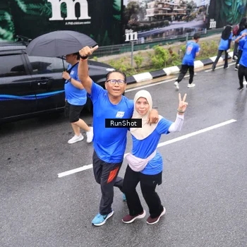 Runner Photo 7957921