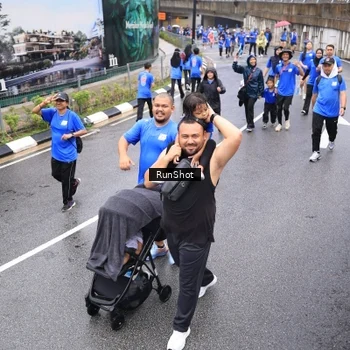 Runner Photo 7957946