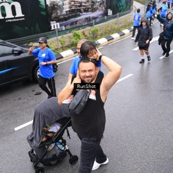 Runner Photo 7957955