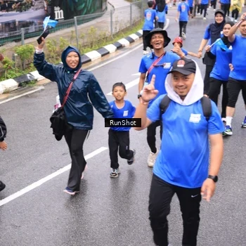 Runner Photo 7957972