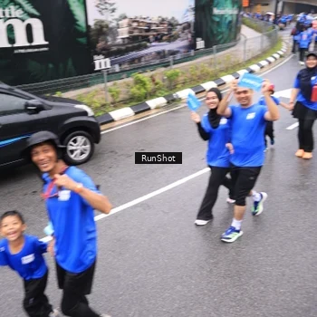 Runner Photo 7957999