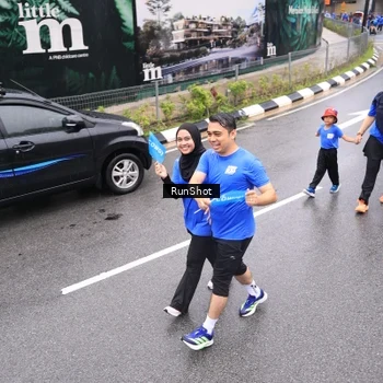 Runner Photo 7958011