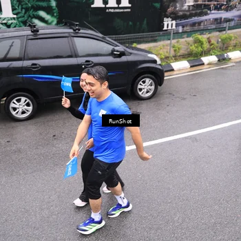Runner Photo 7958017