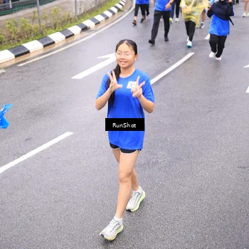 Runner Photo 7958034
