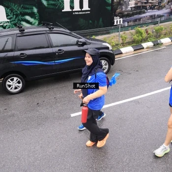 Runner Photo 7958042