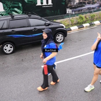 Runner Photo 7958047