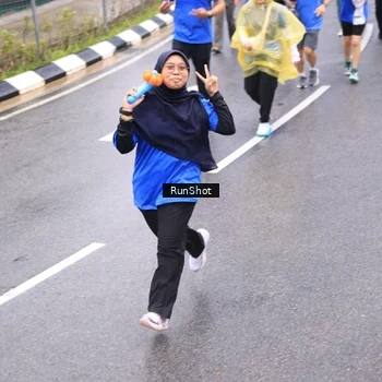 Runner Photo 7958048