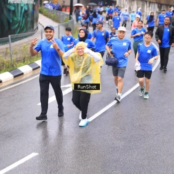 Runner Photo 7958061
