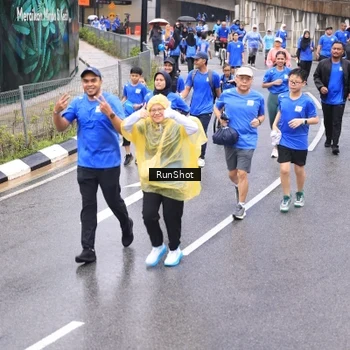 Runner Photo 7958062
