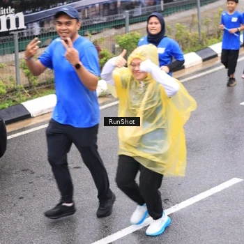 Runner Photo 7958075