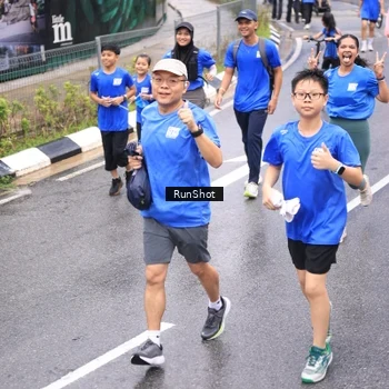 Runner Photo 7958080