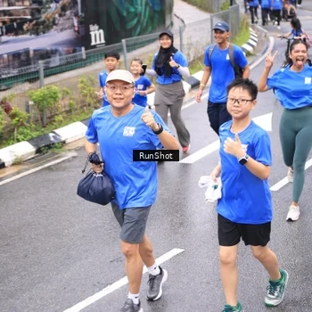 Runner Photo 7958081