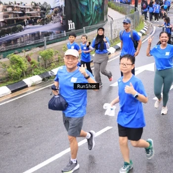 Runner Photo 7958082