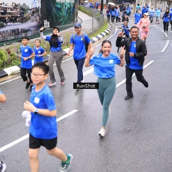 Runner Photo 7958089