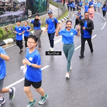 Runner Photo 7958090