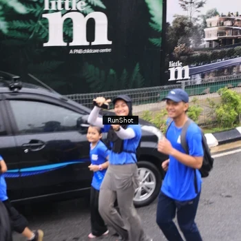Runner Photo 7958113