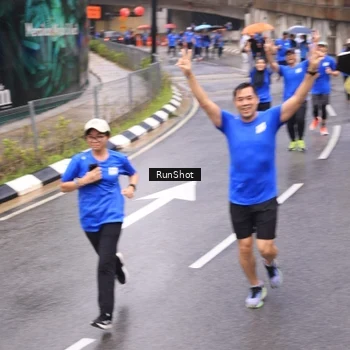 Runner Photo 7958130