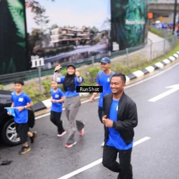 Runner Photo 7958133