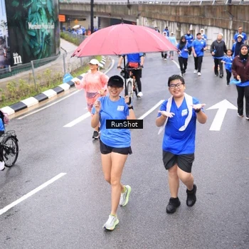 Runner Photo 7958134
