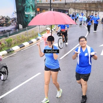 Runner Photo 7958137