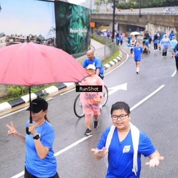 Runner Photo 7958143