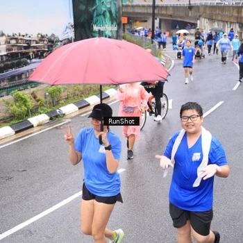Runner Photo 7958147