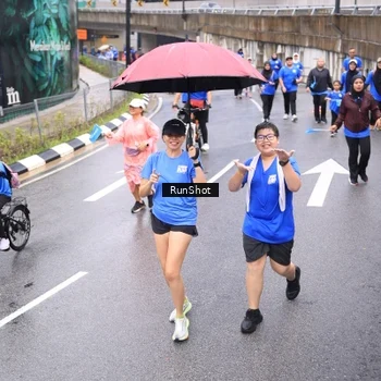 Runner Photo 7958149
