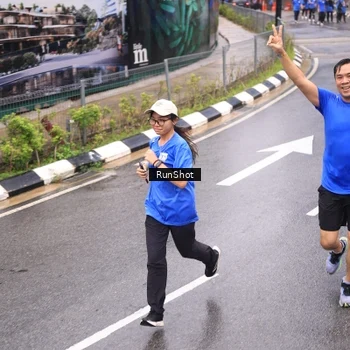 Runner Photo 7958153