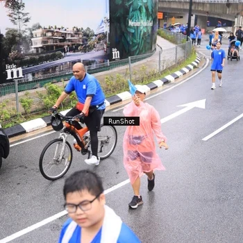 Runner Photo 7958155