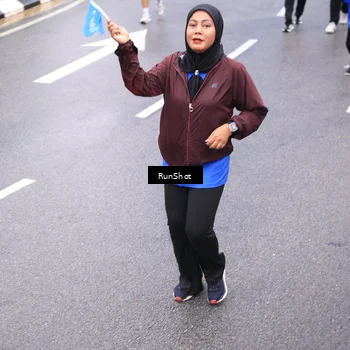 Runner Photo 7958165