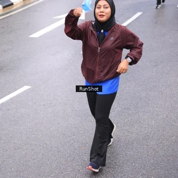 Runner Photo 7958168