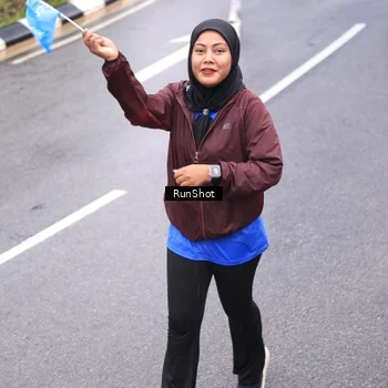 Runner Photo 7958169