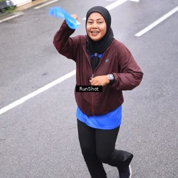 Runner Photo 7958174