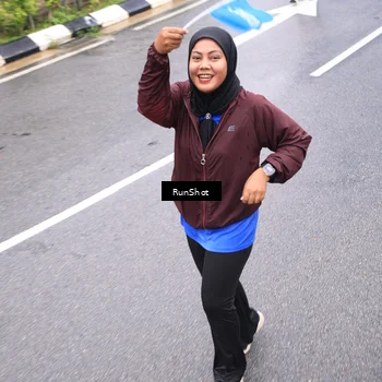 Runner Photo 7958176