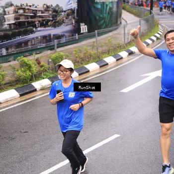 Runner Photo 7958187