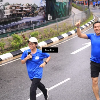 Runner Photo 7958203