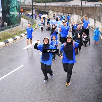 Runner Photo 7958217