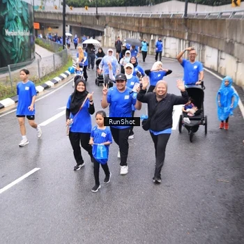 Runner Photo 7958223