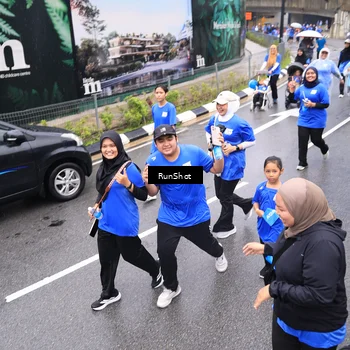 Runner Photo 7958244
