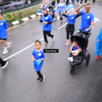 Runner Photo 7958250