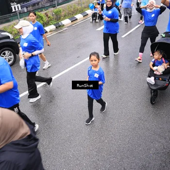 Runner Photo 7958253