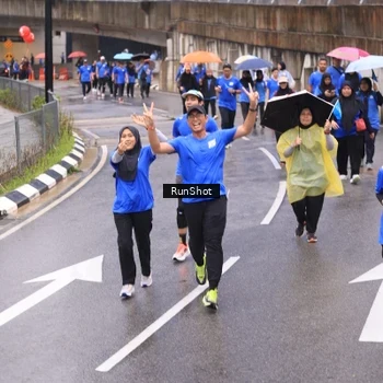 Runner Photo 7958297