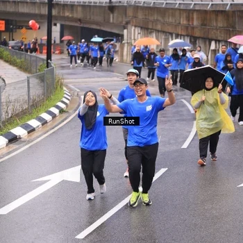 Runner Photo 7958322