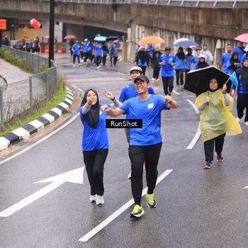 Runner Photo 7958328