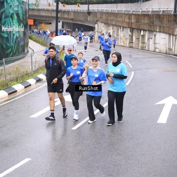 Runner Photo 7958329